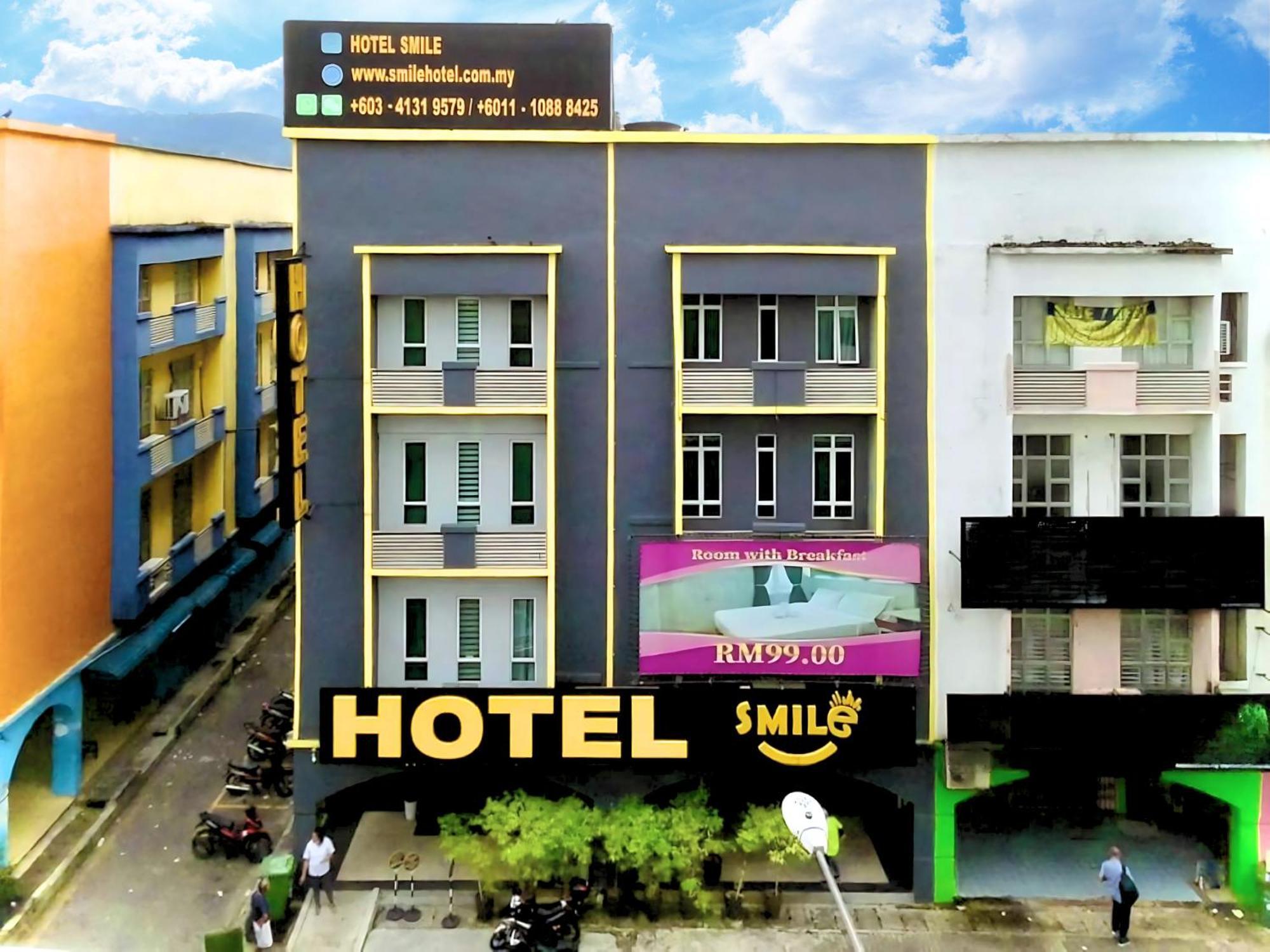 Smile Danau Kota Hotel