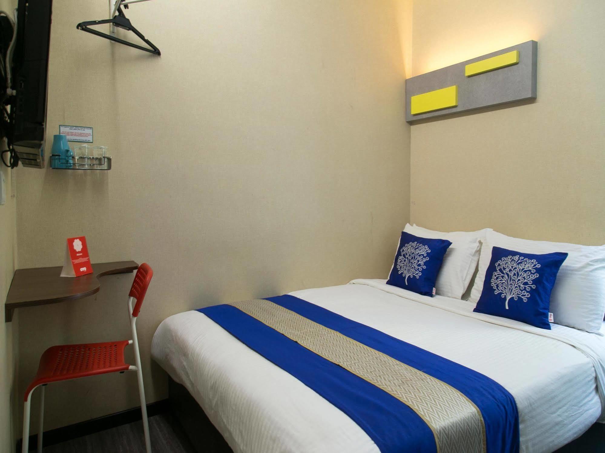 Hotel Smile Danau Kota 2*